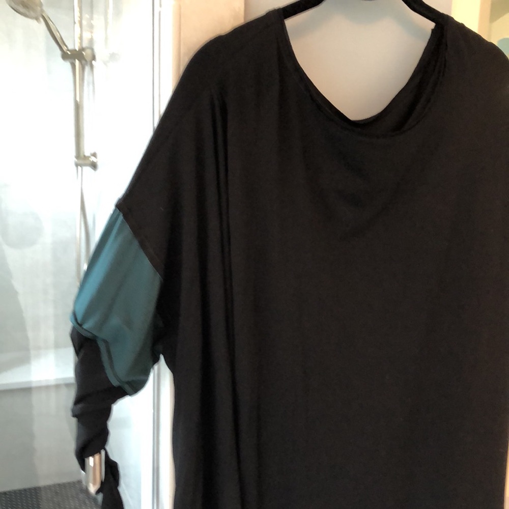 Casual Green and Black Scoop Neck Dolman Sleeve Dress